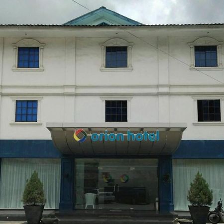 Orion Hotel Batam Exteriör bild